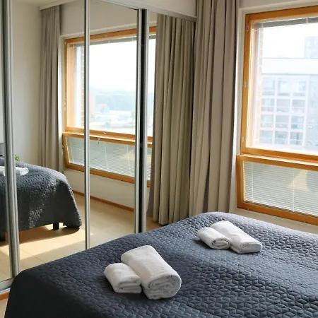 Spacious For 3 In Kalasatama Apartment