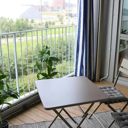 Spacious For 3 In Kalasatama Helsinki
